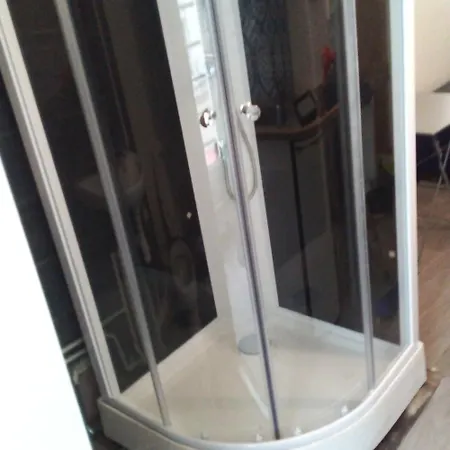 Centre De En Face De La Seine פריז